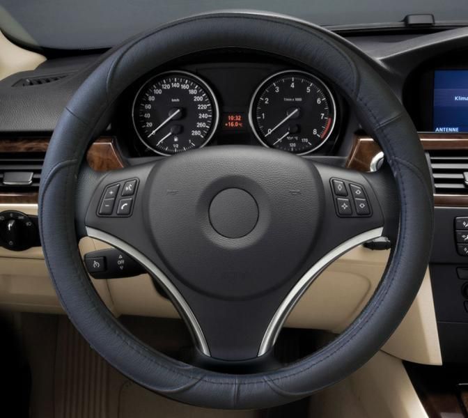 Funda de volante de cuero Cora