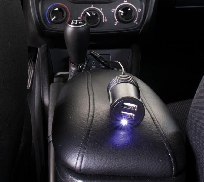 Toma USB doble Cora con cable alargador de 1 m