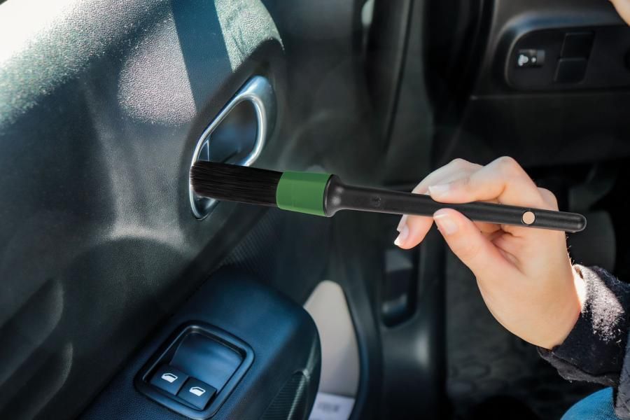 Cora Set mit 5 Nylonbürsten für professionelle Fahrzeugaufbereitung