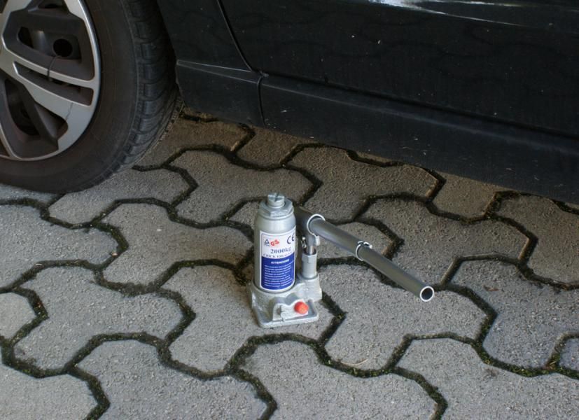 Cora Hydraulischer Flaschenheber 20 q