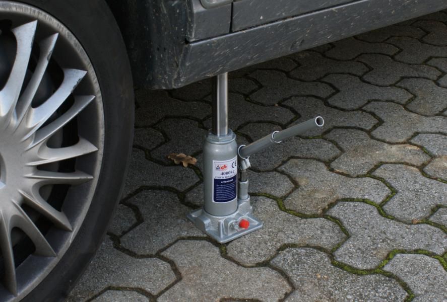 Cora Cric idraulico a bottiglia 40 q