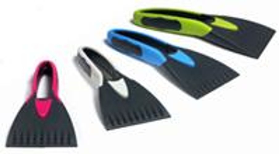 Cora Ice Scraper with Soft Handle