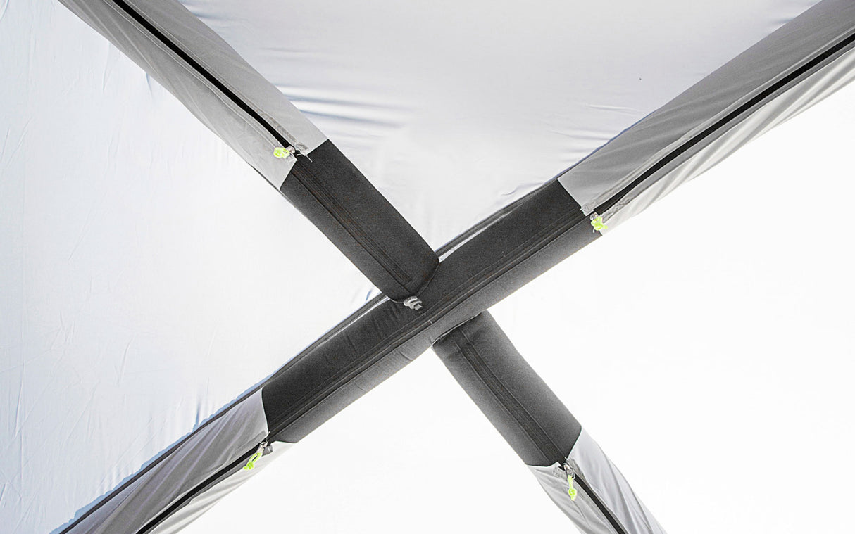 Toldo hinchable Brunner Trouper 2.0 AIRtech para minibuses y furgonetas 310 x 260 cm