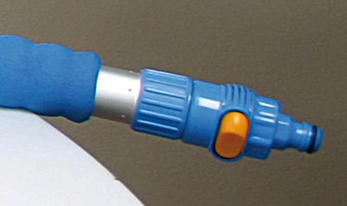 Lampa Truck-Wash, set idrospazzola con manico telescopico, innesto a vite 38001