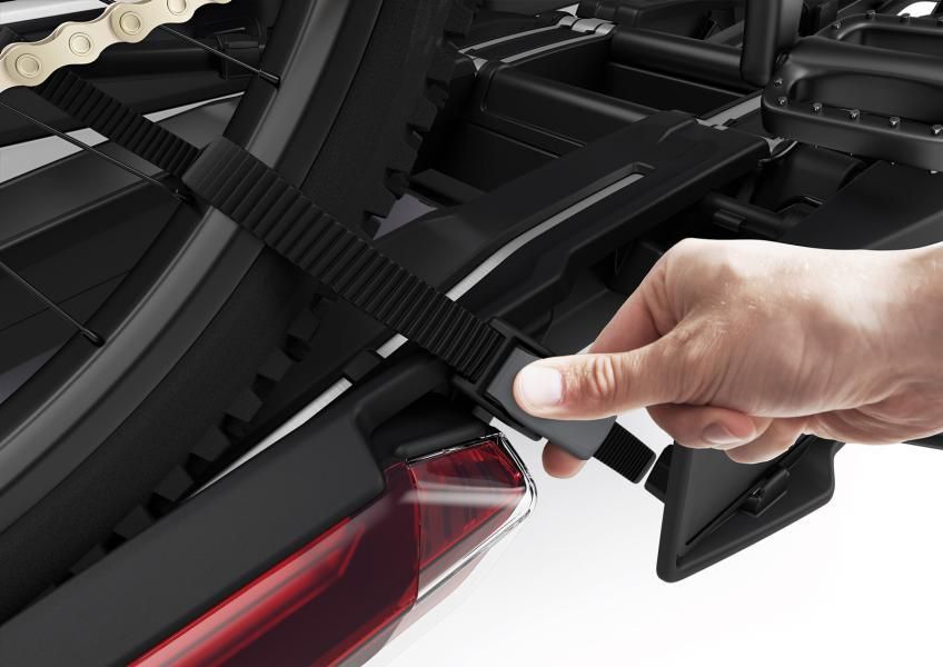 Portabicicletas para coche Thule EPOS 2 BIKE con bola de remolque de 13 pines 978100 - MATRÍCULA INCLUIDA (REPETIDOR)