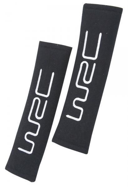 Par de almohadillas negras para cinturón de seguridad Wrc