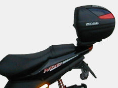KIT BAÚL SHAD SH26 + ACCESORIO PIAGGIO NRG ENERGY 50 2005