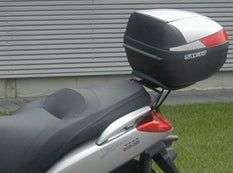 KIT BAÚL SHAD SH26 + ACCESORIO YAMAHA X-MAX 125 2005