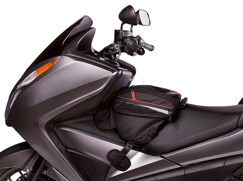 Soporte para baúl superior Shad Top Master HONDA FORZA 300 2013 H0FR33ST