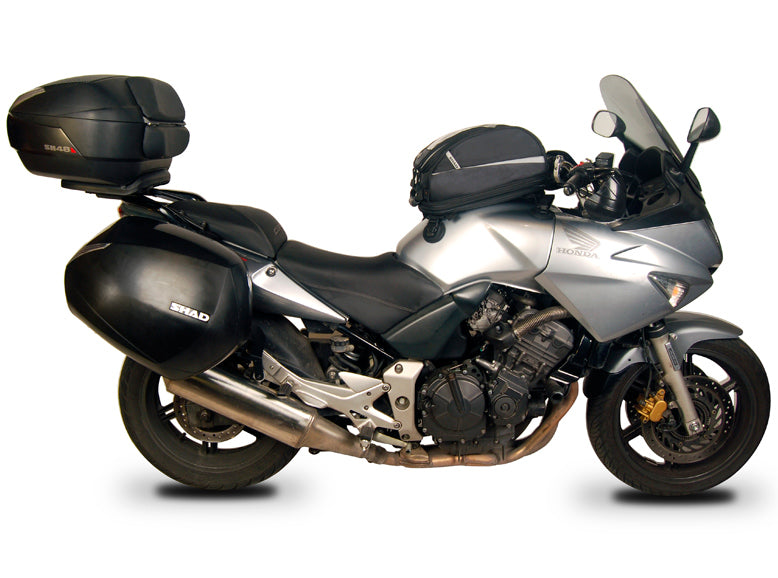 SHAD SH38X Schwarzes Seitenkoffer-Kit + 3P Systemrahmen für Honda CBF 500 ab Baujahr 2004