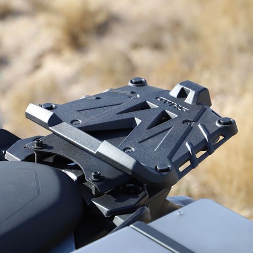 Shad Schwarze Aluminium-Montageplatte + Schrauben D1BTRPA2