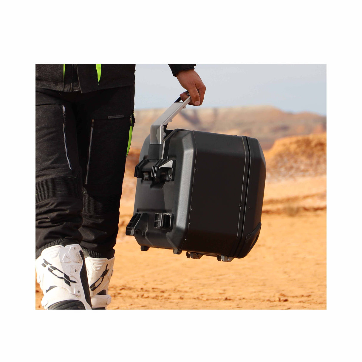 Shad Right Side Case TR36R Terra Black Edition D0TR36100RB