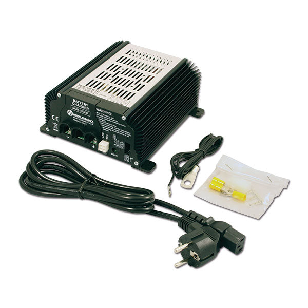 17 Ein fest installiertes Batterieladegerät-Set mit CRB718-Kabelbaum