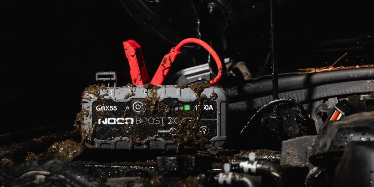 Arrancador de batería de litio NOCO GBX55 Boost X de 12 V y 1750 A