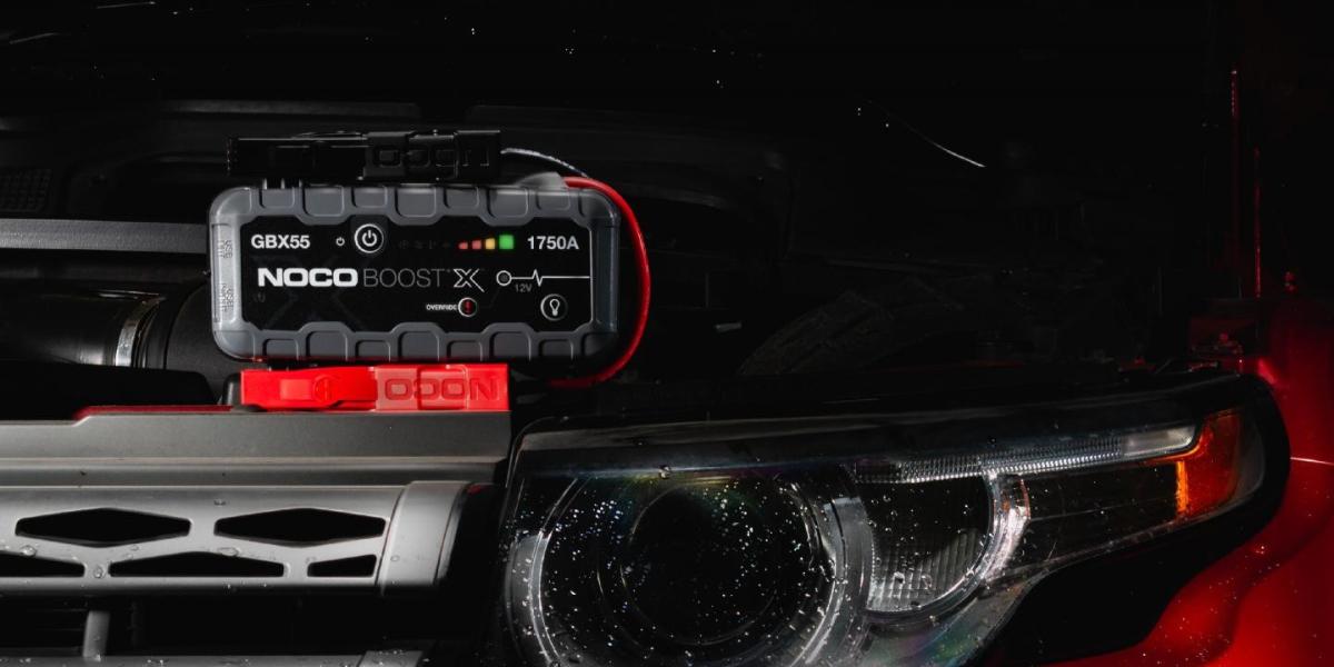 Arrancador de batería de litio NOCO GBX55 Boost X de 12 V y 1750 A