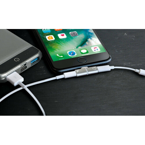 Lamp Splitter, adapter for connecting charging cable and earphones