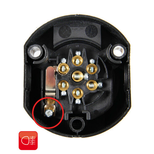 Lamp 7-pin socket + 1 rear fog light contact