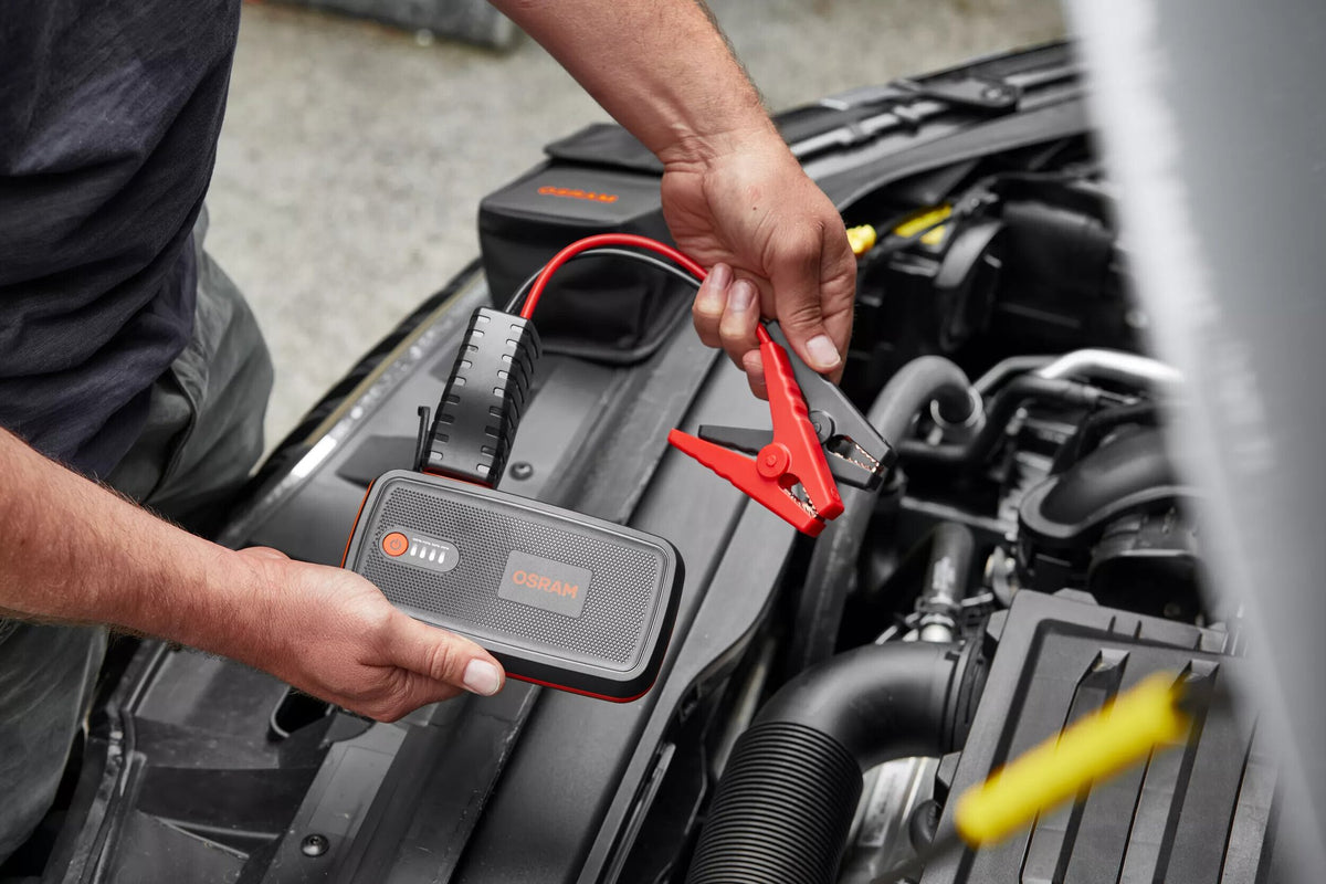 Osram BATTERYstart 300, avviatore di emergenza con funzione power bank