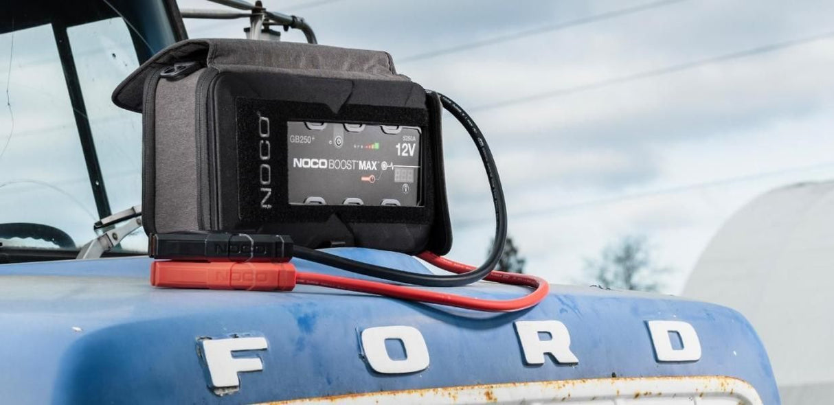 Arrancador de batería de litio NOCO GB250 Boost Max de 12 V y 5250 A