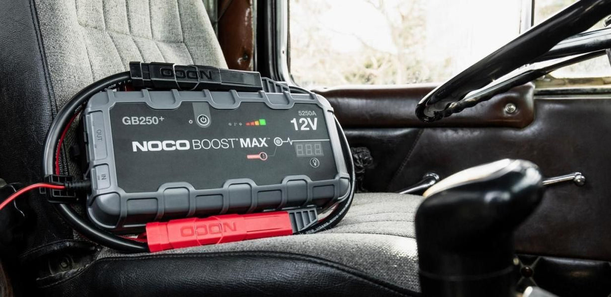 Arrancador de batería de litio NOCO GB250 Boost Max de 12 V y 5250 A