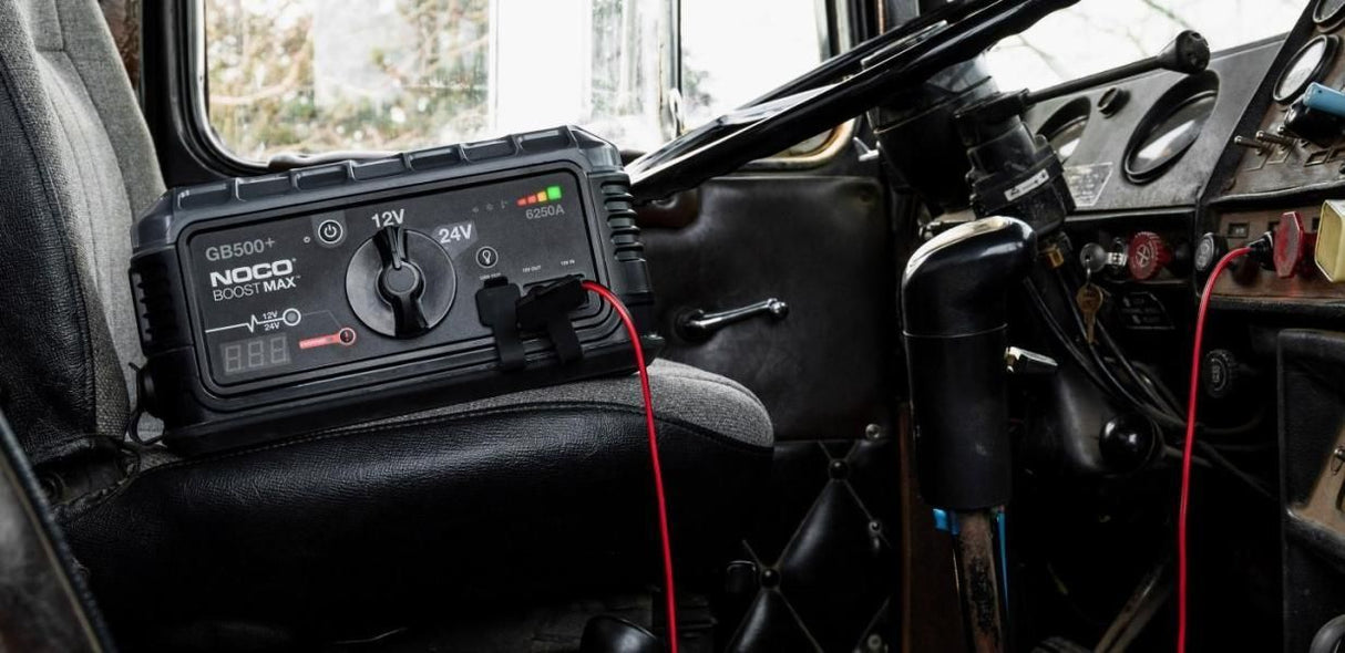 Arrancador de baterÃa de litio NOCO GB500 Boost Max de 12 V/24 V y 6250 A