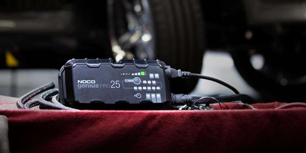 Cargador de baterÃa profesional NOCO GENIUSPRO25 25A