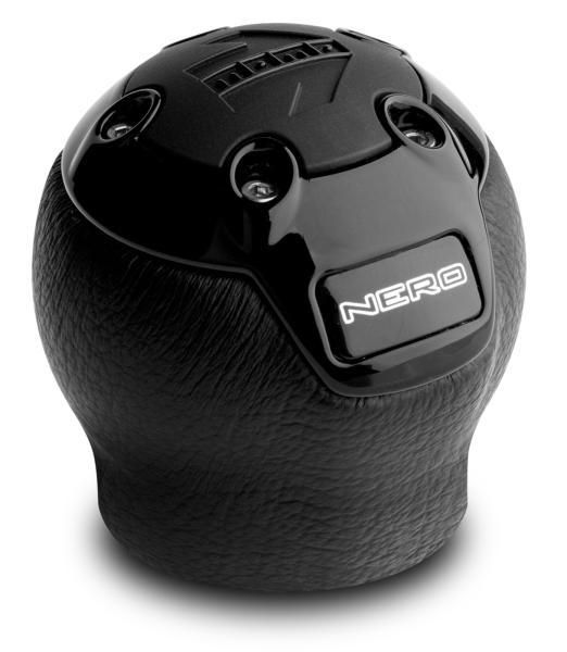 Momo Pomello cambio Nero a siringa