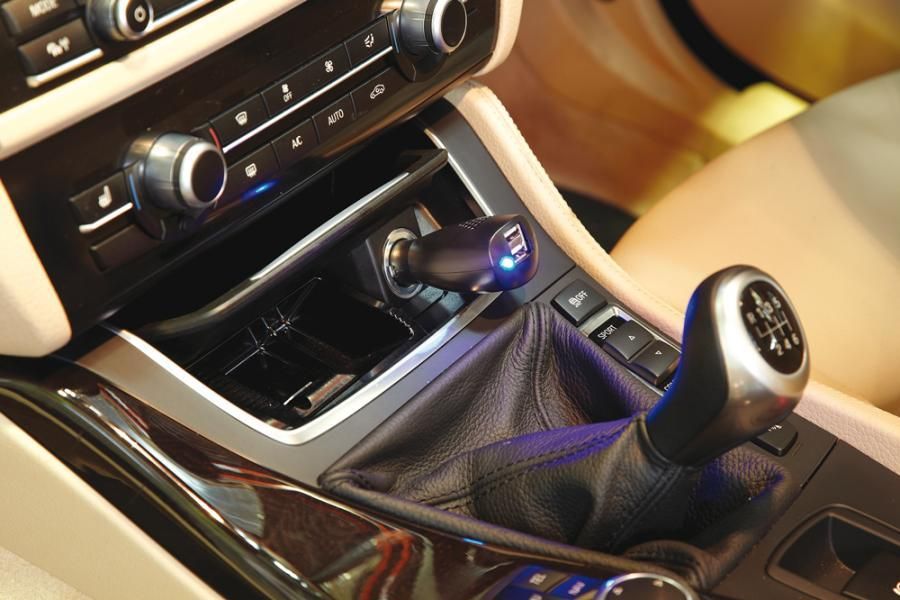 Ring 12/24V charger with 2 USB 3.5A outputs