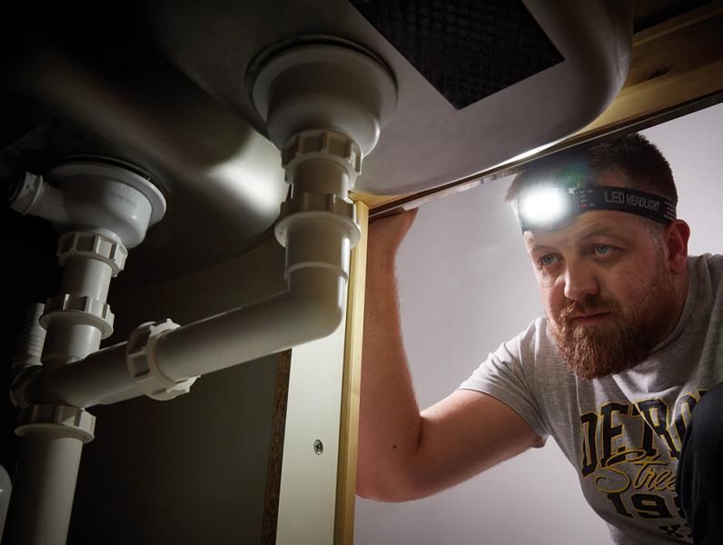 Ring Torcia da testa a led ricaricabile con sensore di movimento