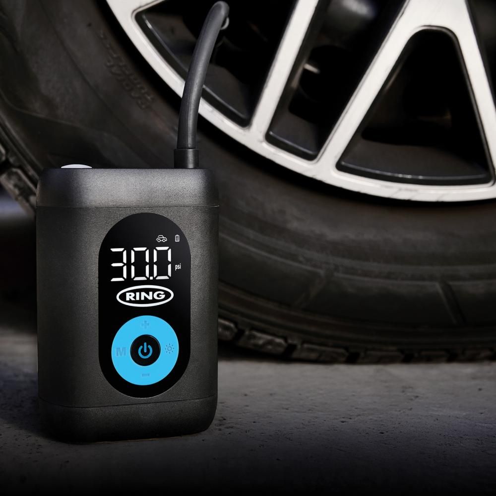 Ring Gonfia pneumatici portatile ricaricabile Go 10