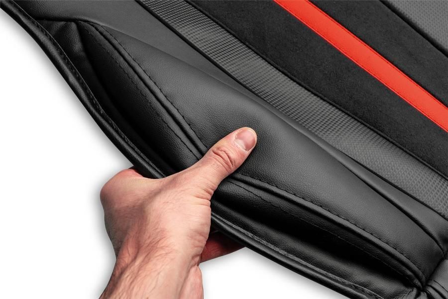 Momo Sitzkissen mit Streifenmuster, Schwarz/Rot