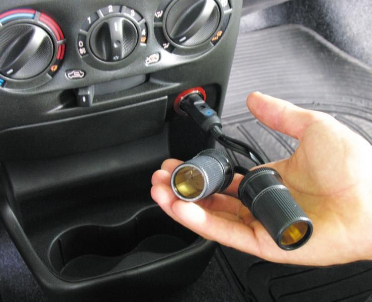 Cora 12V Zigarettenanzünderbuchsen-Splitter