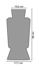 Cora Eiskratzer mit Handschuh
