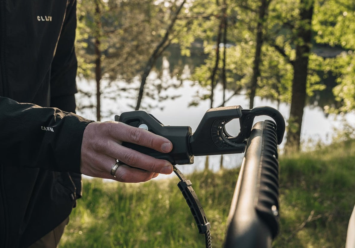 Thule VeloSpace 3  Portabici da Gancio Traino per 2 Biciclette 9032100
