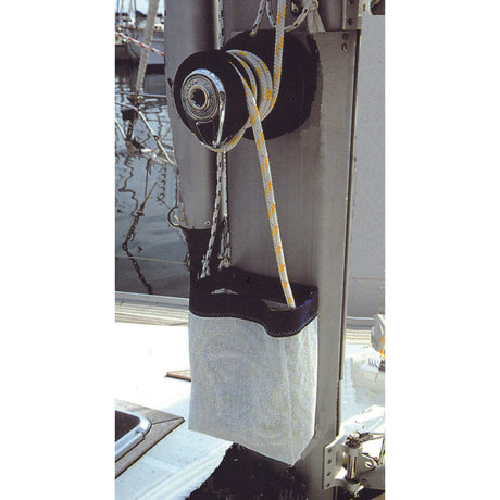 Trem Storage pocket and rope holder