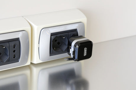 Caricabatteria da rete Micro Usb con 1 porta Usb Fast Charge 2400 mA 100/230V 38947