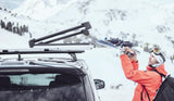 Portaesquís de techo Thule SnowPack Extender para 5 pares, color plateado