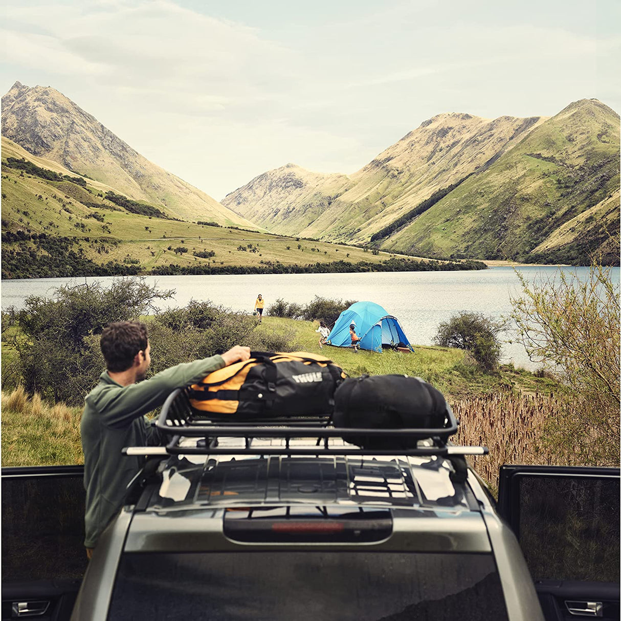 Thule Canyon XT Dachträger für Autos und Transporter 