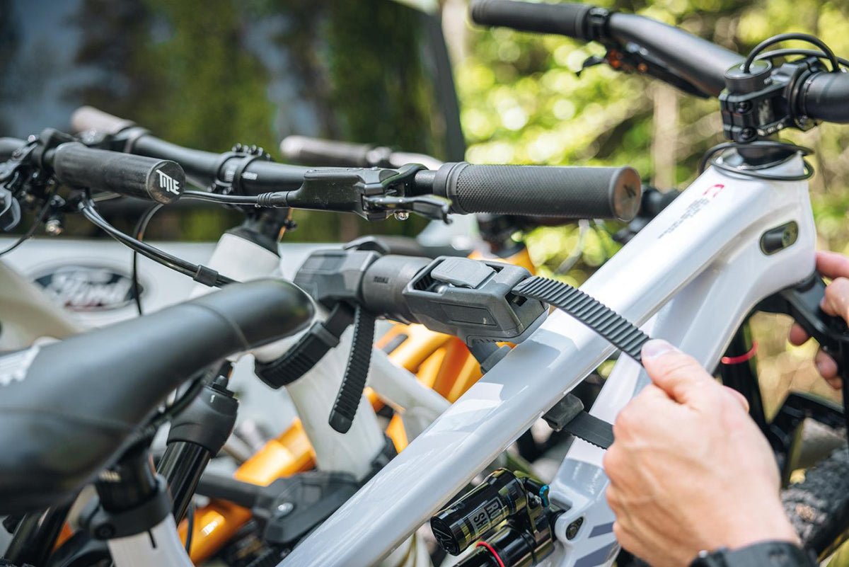 Thule Portabici da gancio traino VeloSpace 3 3 bici 13 poli