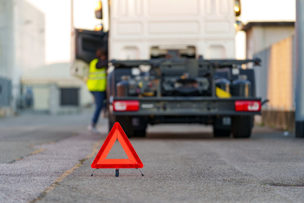 Lampa Triangolo Basik, auto ferma 65798