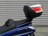 KIT BAÚL SHAD SH39 + ACCESORIO YAMAHA MAJESTY 400 04>