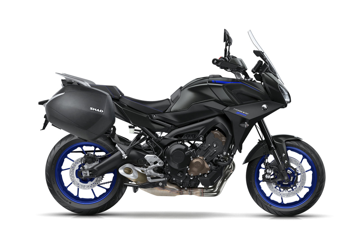 SHAD SH38X Schwarzes Seitenkoffer-Set + 3P Systemrahmen für Yamaha Tracer 900 / GT 18>
