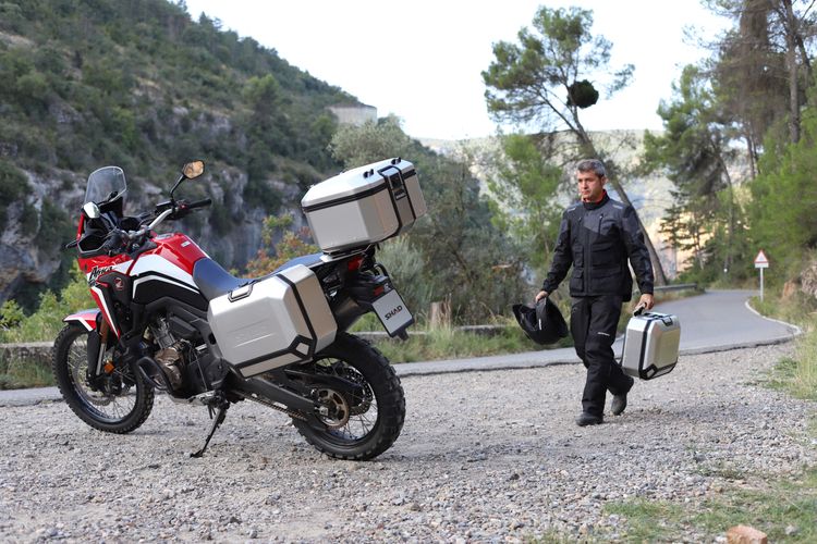 Shad Left Side Motorcycle Case TR47L Terra D0TR47100L