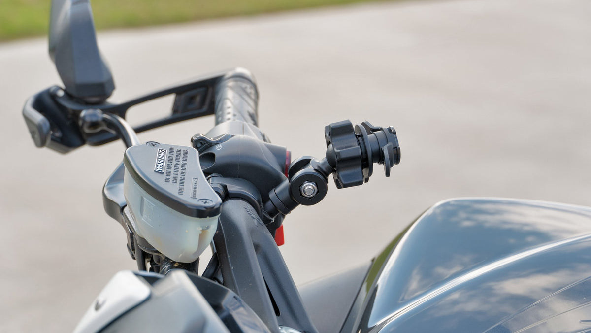 Optiline Titan M6 Pro, supporto con attacco per viti e riser M6