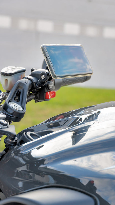 Optiline Titan M6 Pro, supporto con attacco per viti e riser M6