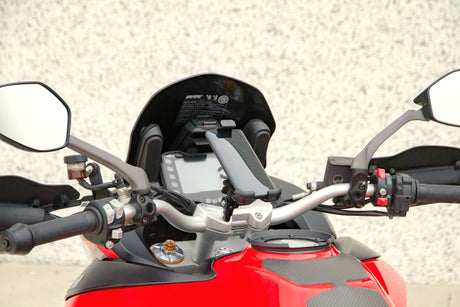 Optiline Titan M8 Pro, supporto con attacco per viti e riser M8