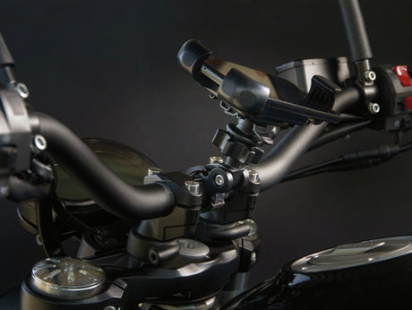 Optiline Titan Strap, attacco multifunzione regolabile per manubrio
