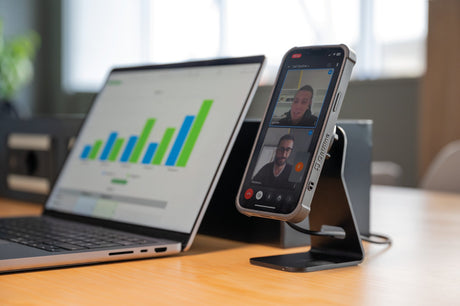 Optiline Mag Wireless Stand, Porta telefono magnetico da casa/ufficio con ricarica wireless