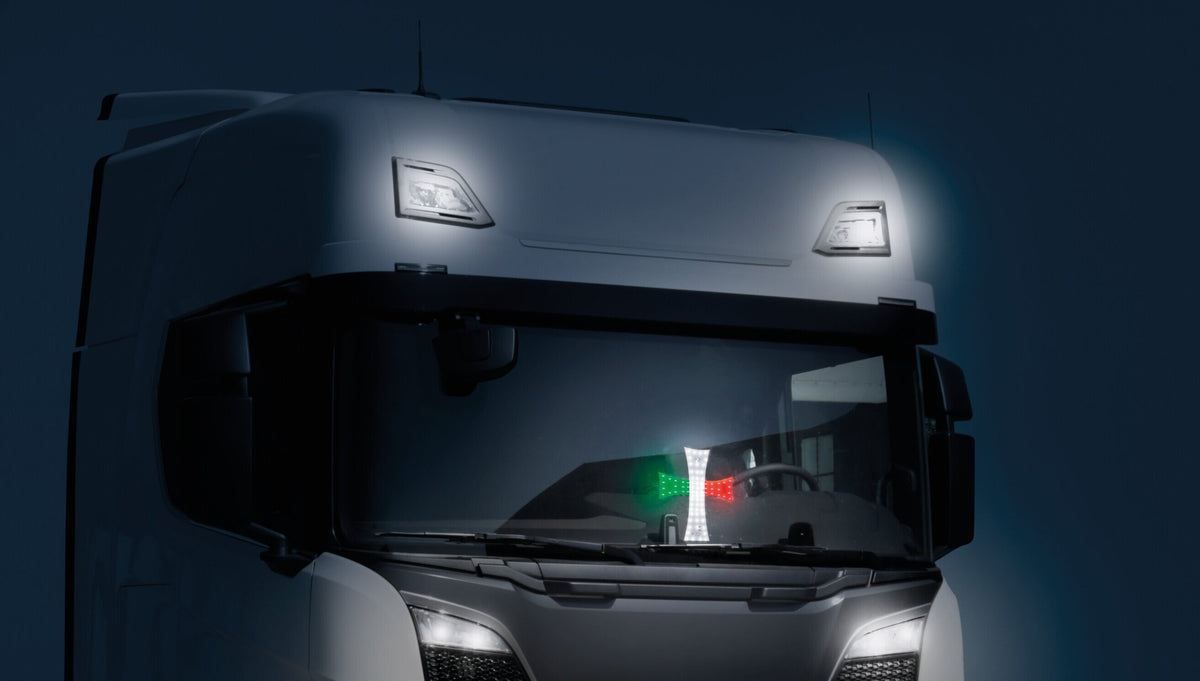 24V LED Cross Lamp Italia for Trucks - 81 SMD LEDs