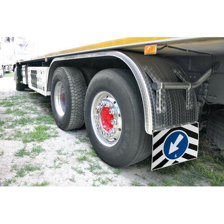 Pair of PVC Truck Mud Flaps - 40x30 cm